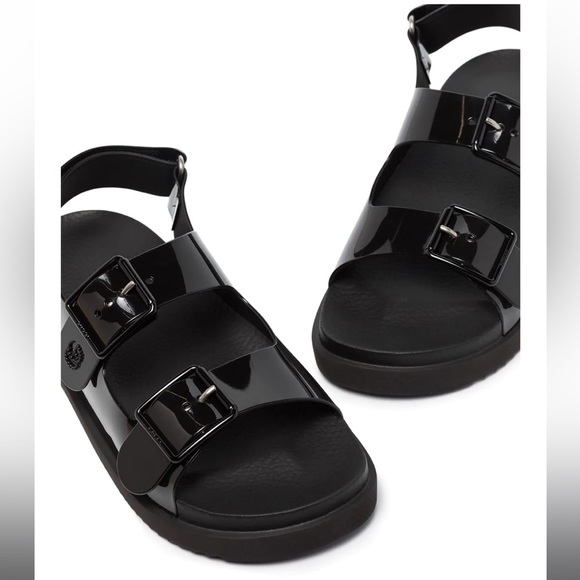 Gucci Isla Rubber Sandals - Picture 10 of 11